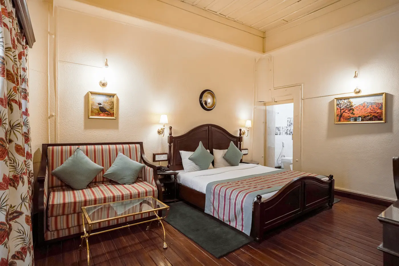 Heritage Courtyard Rooms